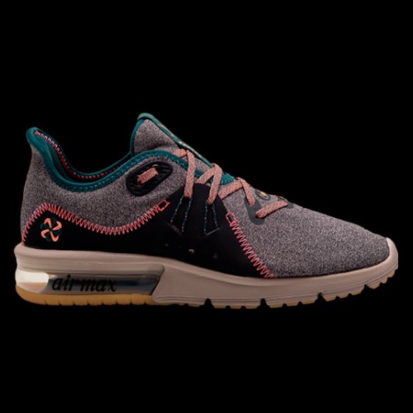 Nike Air Max Sequent 3 Premium V Women's size 7 US - Picture 1 of 3